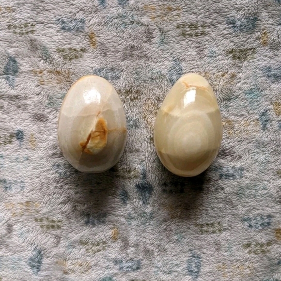 Agate Alabaster Carved Eggs - 2 pc - Picture 1 of 4